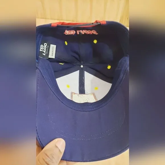 TED LASSO Warner Bros 6 Panel A.F.C. RICHMOND Snapback Hat, Embroidered Cap, NWT - Picture 4 of 4